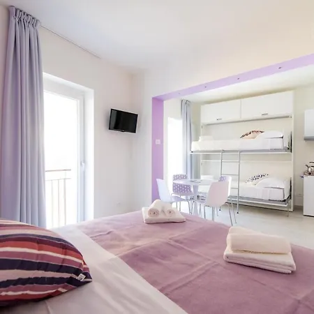 La Casa Dei Tre Pesci - Lavarello Apartman Torno